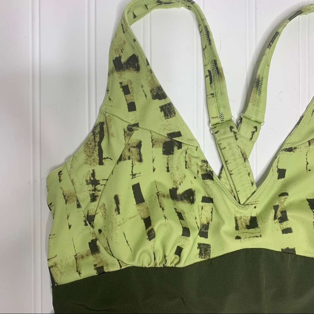 Columbia Light & Dark Green Razor Back Tank - Picture 4 of 14